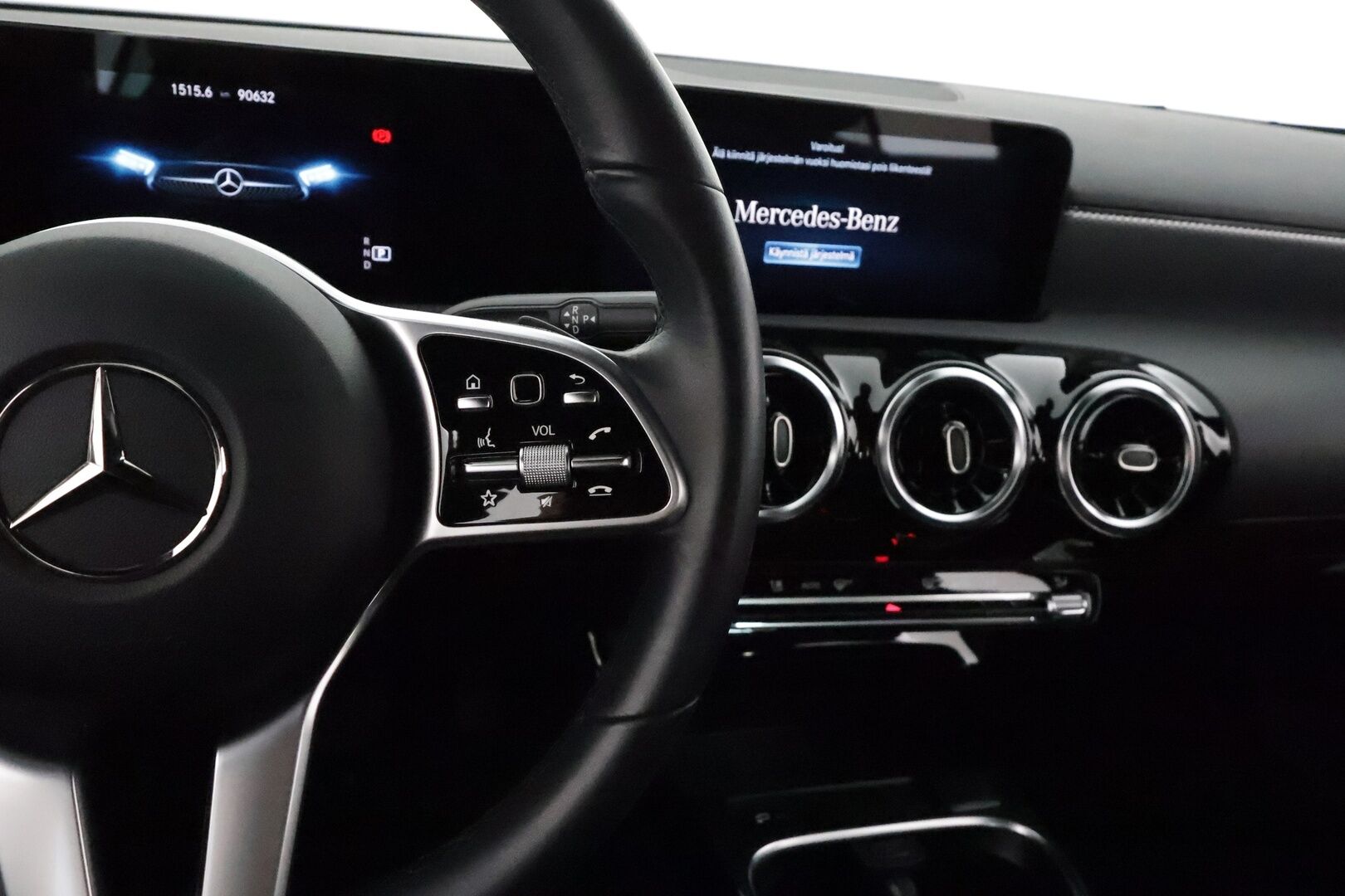 Mercedes-Benz A 2022 180 A Suomi Edition *LED-High Performance / P.Kamera / Puolinahat / Kaistavahti / Vakkari* - KATSO KAMPANJAHINTA! / 1-om Suomi-auto / Juuri huollettu / ALV - HULLUT JOULUT KORKOTARJOUS 2,49% 