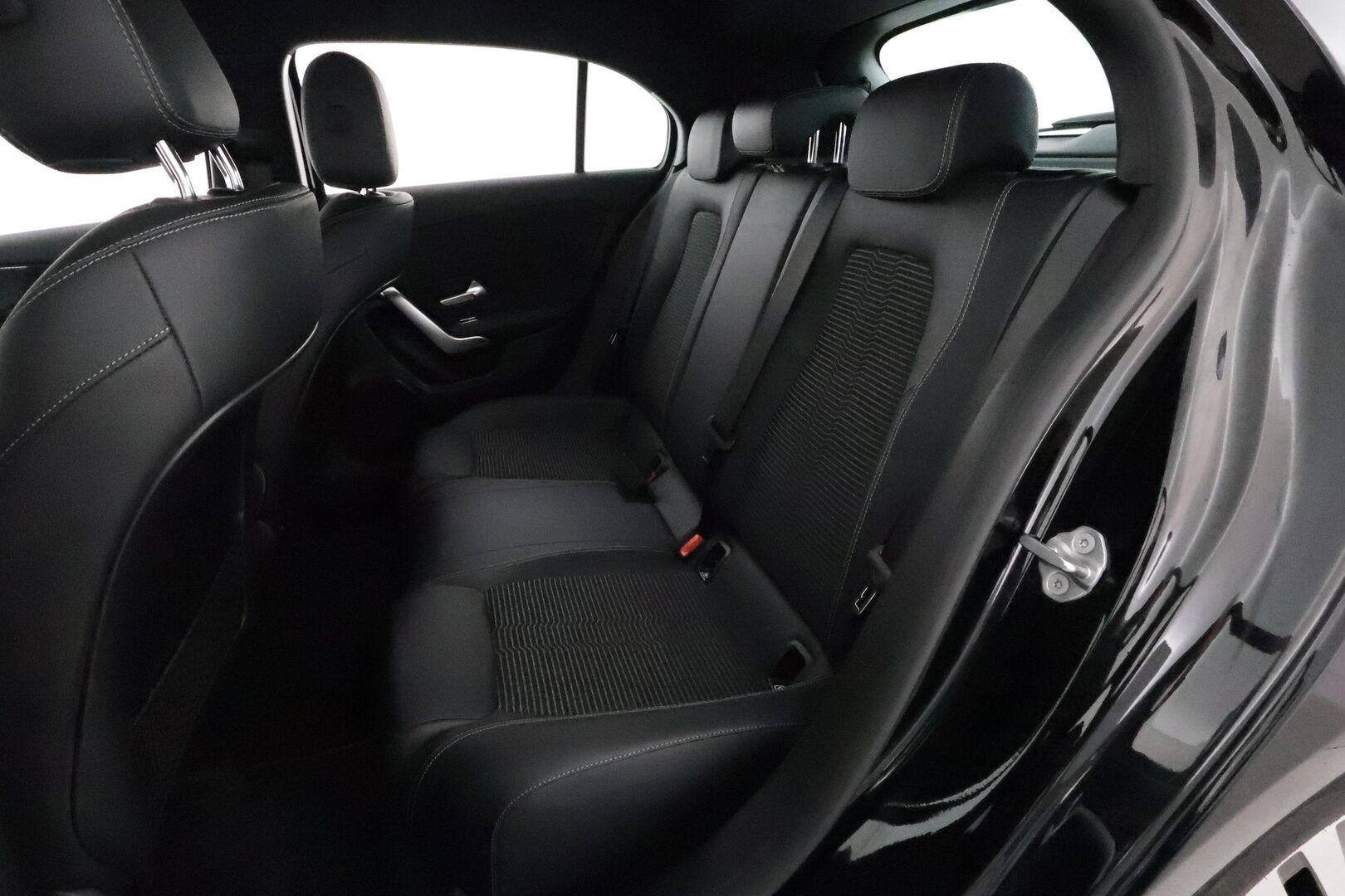 Mercedes-Benz A 2022 180 A Suomi Edition *LED-High Performance / P.Kamera / Puolinahat / Kaistavahti / Vakkari* - KATSO KAMPANJAHINTA! / 1-om Suomi-auto / Juuri huollettu / ALV - HULLUT JOULUT KORKOTARJOUS 2,49% 