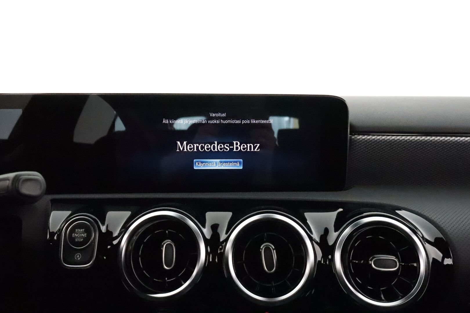 Mercedes-Benz A 2022 180 A Suomi Edition *LED-High Performance / P.Kamera / Puolinahat / Kaistavahti / Vakkari* - KATSO KAMPANJAHINTA! / 1-om Suomi-auto / Juuri huollettu / ALV - HULLUT JOULUT KORKOTARJOUS 2,49% 