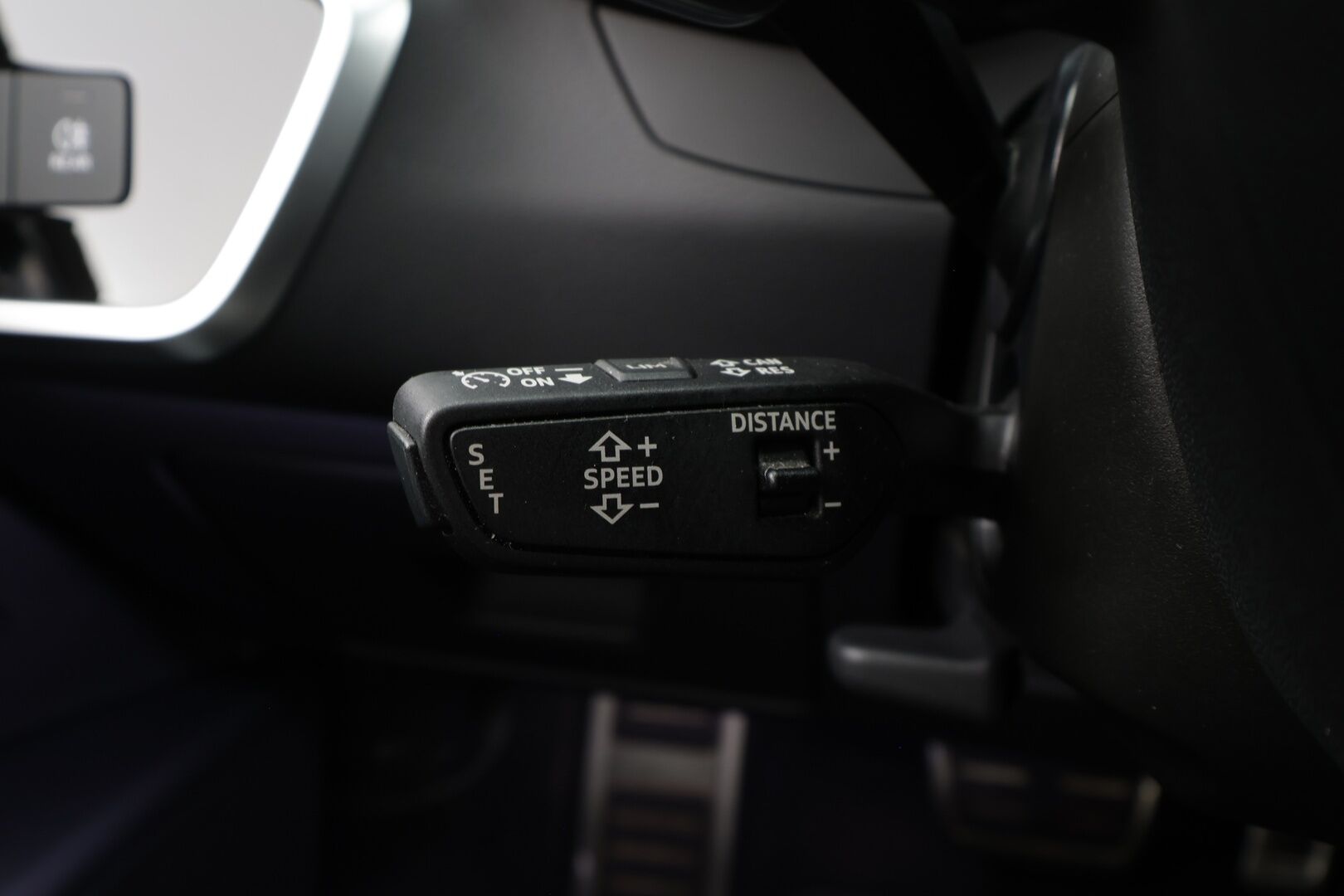 Audi A6 2022 Avant Business Sport 55 TFSI e quattro S-tronic Electrified Edition * ACC / Matrix / Koukku / P.Kamera / Muistipenkki * - 1-om Suomi-auto / Kahdet renkaat 