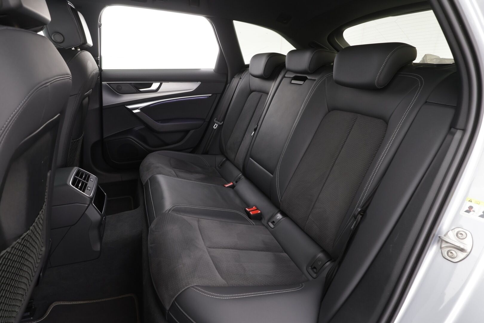 Audi A6 2022 Avant Business Sport 55 TFSI e quattro S-tronic Electrified Edition * ACC / Matrix / Koukku / P.Kamera / Muistipenkki * - 1-om Suomi-auto / Kahdet renkaat 