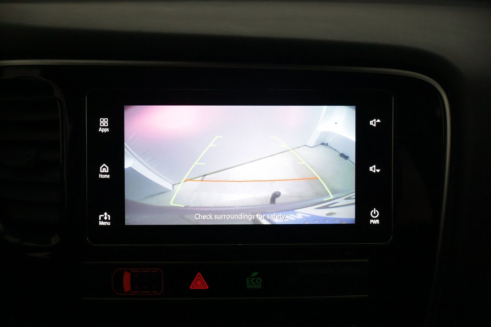 Mitsubishi Outlander PHEV 2019 *ACC / Peruutuskamera / Kaistavahti / Lohkolämmitin / Puolinahkasisusta * - * Kahdet hyväkuntoiset renkaat alumiinivanteilla / Merkkihuollettu *