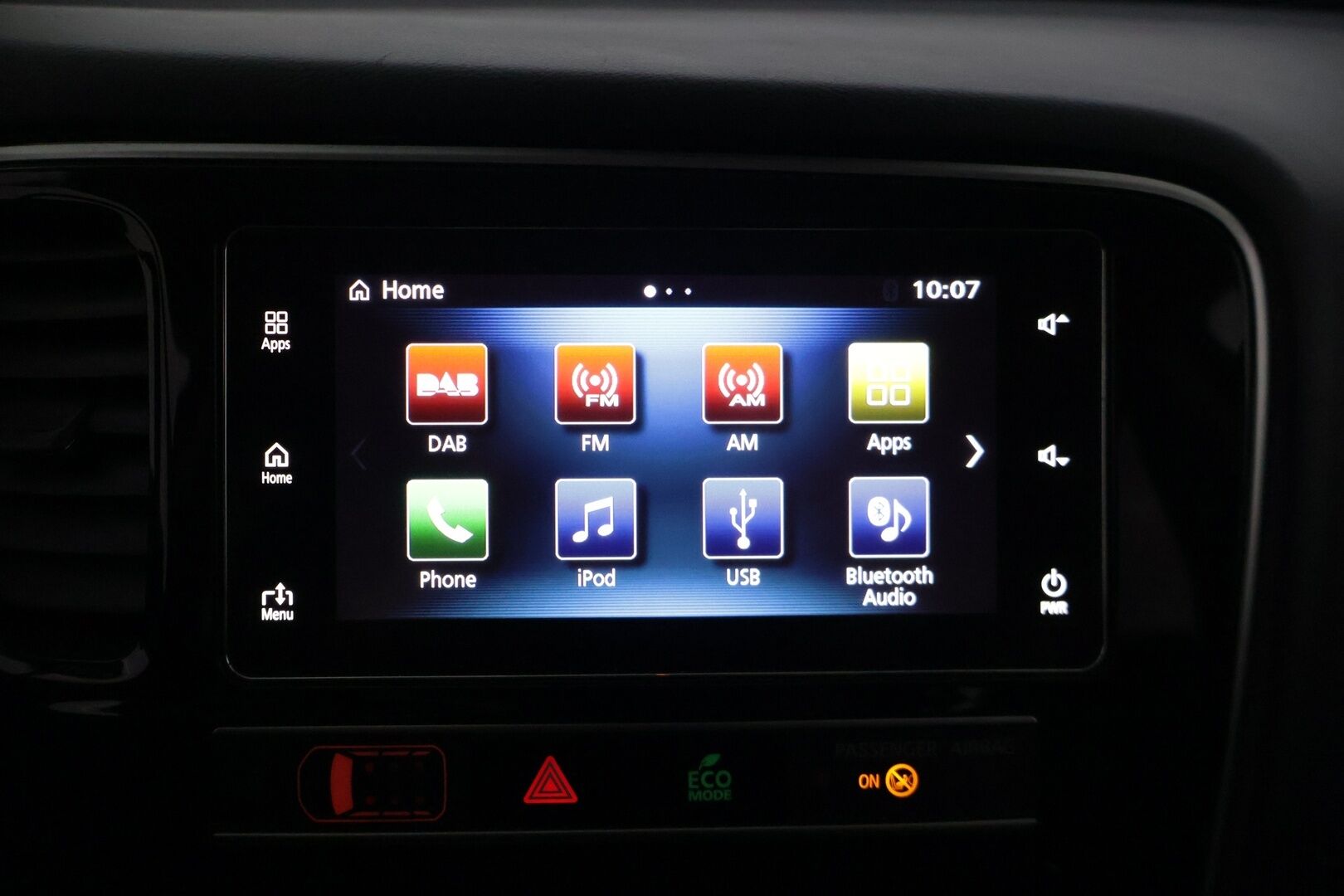 Mitsubishi Outlander PHEV 2019 *ACC / Peruutuskamera / Kaistavahti / Lohkolämmitin / Puolinahkasisusta * - * Kahdet hyväkuntoiset renkaat alumiinivanteilla / Merkkihuollettu *