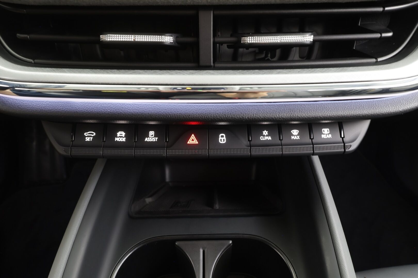 Skoda Enyaq 2022 80 iV - | ACC | ILP | 360-Kamera | Skoda Crystal Light | Puolinahat | Ratinlämmitys | Keyless | Apple&Android | 1.Om Suomi-auto | Kahdet Renkaat | Merkkihuollettu |