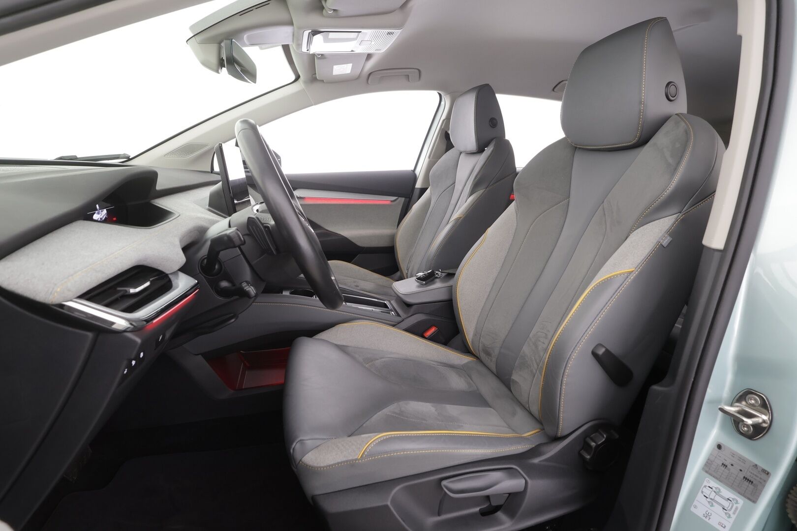 Skoda Enyaq 2022 80 iV - | ACC | ILP | 360-Kamera | Skoda Crystal Light | Puolinahat | Ratinlämmitys | Keyless | Apple&Android | 1.Om Suomi-auto | Kahdet Renkaat | Merkkihuollettu |