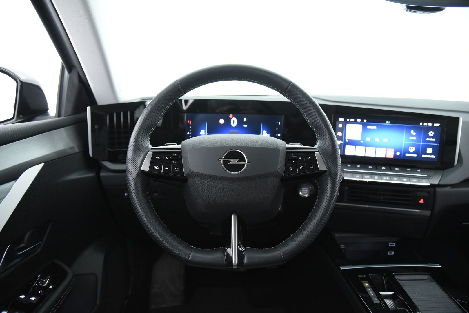 Opel Astra 2022 5-ov Innovation Plus 130 Turbo A** ACC / 360-kamera / Katveavustin / Ambiente / LED - 1. om Suomi-auto! / Merkkiliikkeen huoltohistoria / 2x renkaat