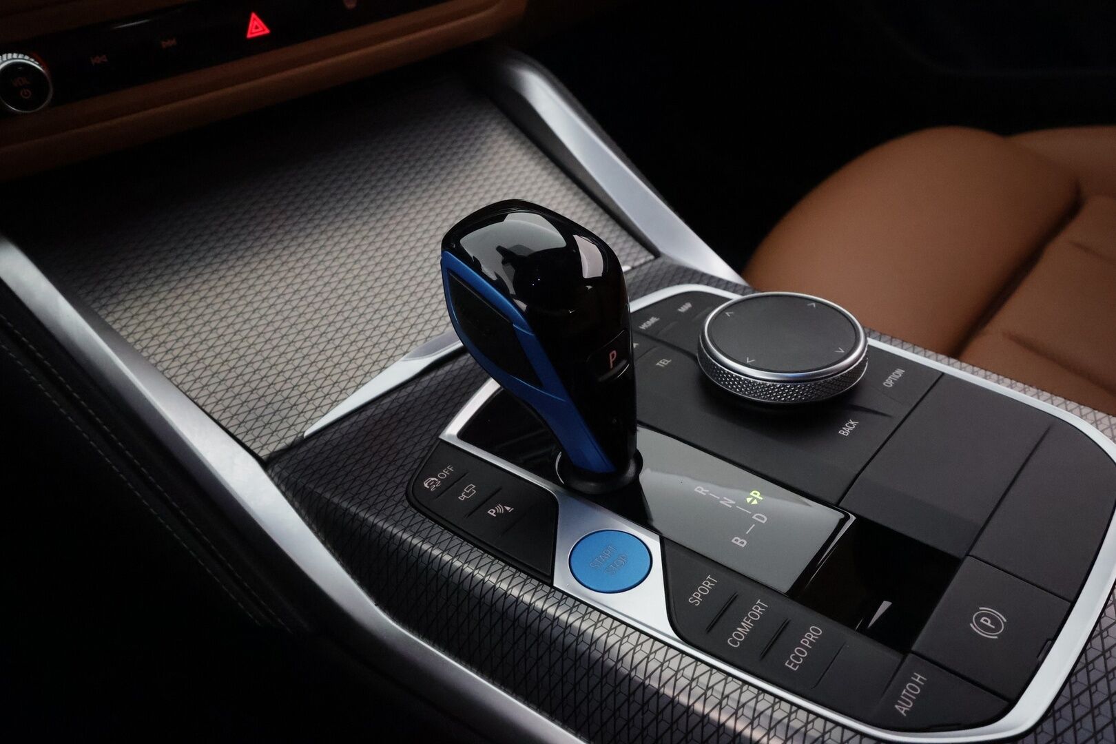 BMW I4 M50 2022 M50 Charged Plus M-Sport **Adapt. vakkari / Laser LED / Hifi / 360 Kamera / ComfortAccess / Koukku** - 3,99 % KORKOTARJOUS TÄHÄN AUTOON -  1-om. Suomi-auto / Akku kuntotarkastettu / Kahdet renkaat 