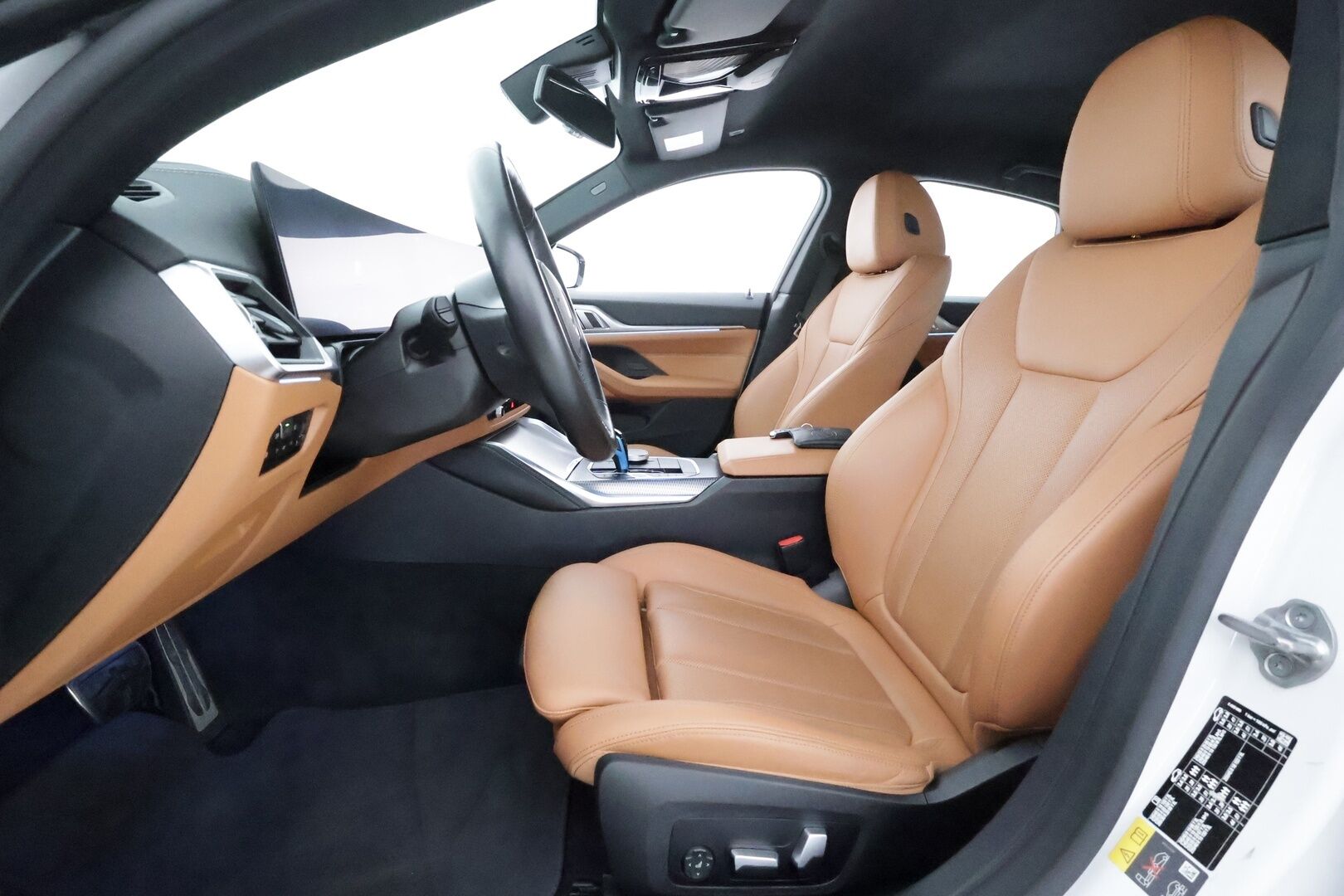 BMW I4 M50 2022 M50 Charged Plus M-Sport **Adapt. vakkari / Laser LED / Hifi / 360 Kamera / ComfortAccess / Koukku** - 3,99 % KORKOTARJOUS TÄHÄN AUTOON -  1-om. Suomi-auto / Akku kuntotarkastettu / Kahdet renkaat 