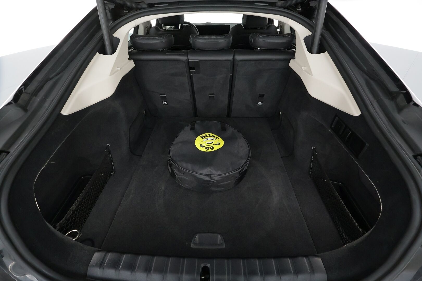 BMW i4 2022 eDrive40 - | ACC | ILP | Sporttipenkit | HiFi | Comfort Access | Ambient Light | Puolinahat | P.kamera | LED | Lane Assist | Lämm. ratti | 1-om suomiauto | 2x renkaat aluin | 
