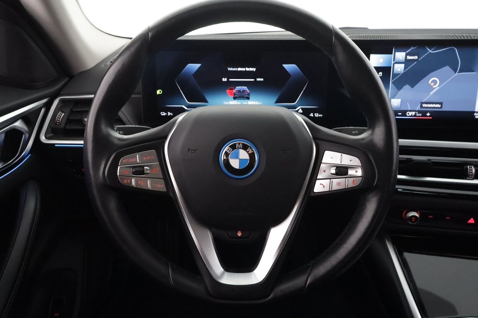 BMW i4 2022 eDrive40 - | ACC | ILP | Sporttipenkit | HiFi | Comfort Access | Ambient Light | Puolinahat | P.kamera | LED | Lane Assist | Lämm. ratti | 1-om suomiauto | 2x renkaat aluin | 
