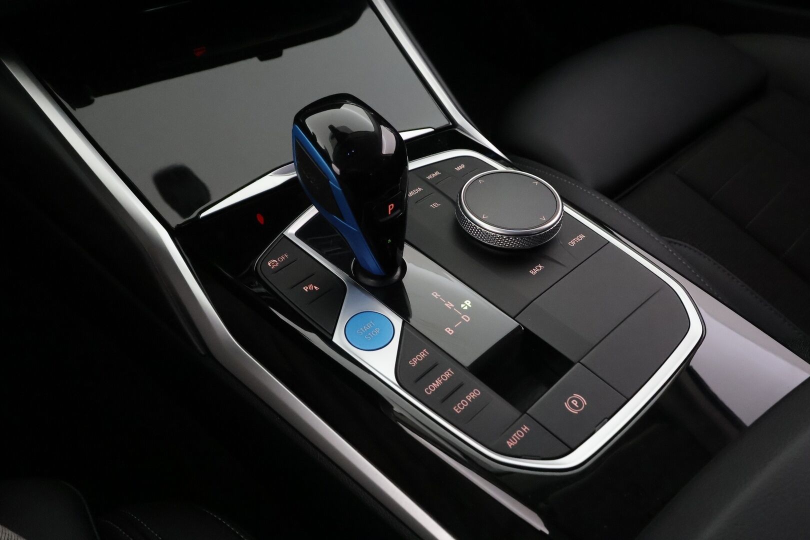 BMW i4 2022 eDrive40 - | ACC | ILP | Sporttipenkit | HiFi | Comfort Access | Ambient Light | Puolinahat | P.kamera | LED | Lane Assist | Lämm. ratti | 1-om suomiauto | 2x renkaat aluin | 