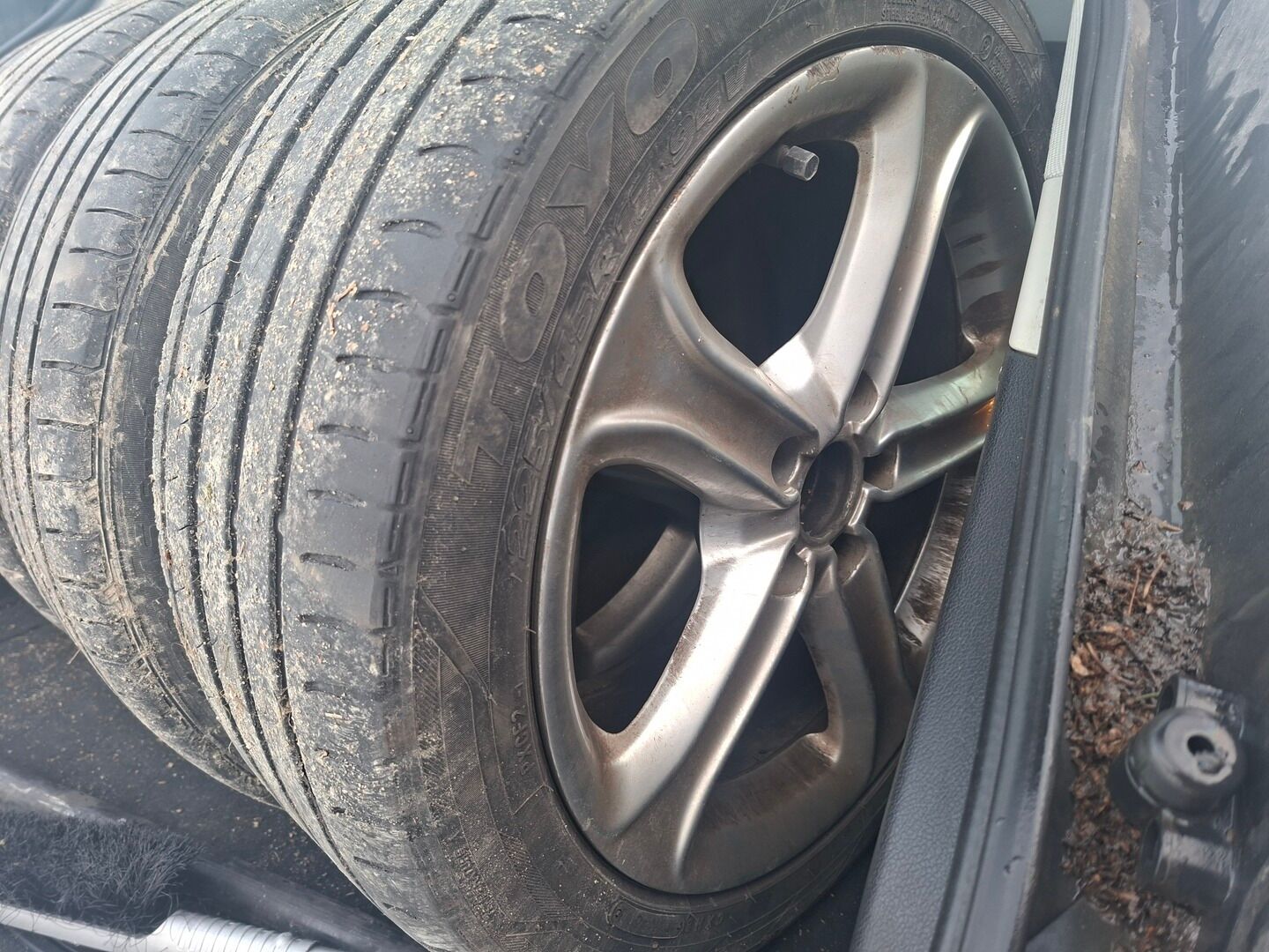 Audi A4 2013 Avant Business 2,0 TDI 130 kW quattro S tronic YritysOutlet - Myydään vain yrityksille - Kahdet renkaat alumiini vantein! / Koriltaan siisti / Ajolleen hyvä