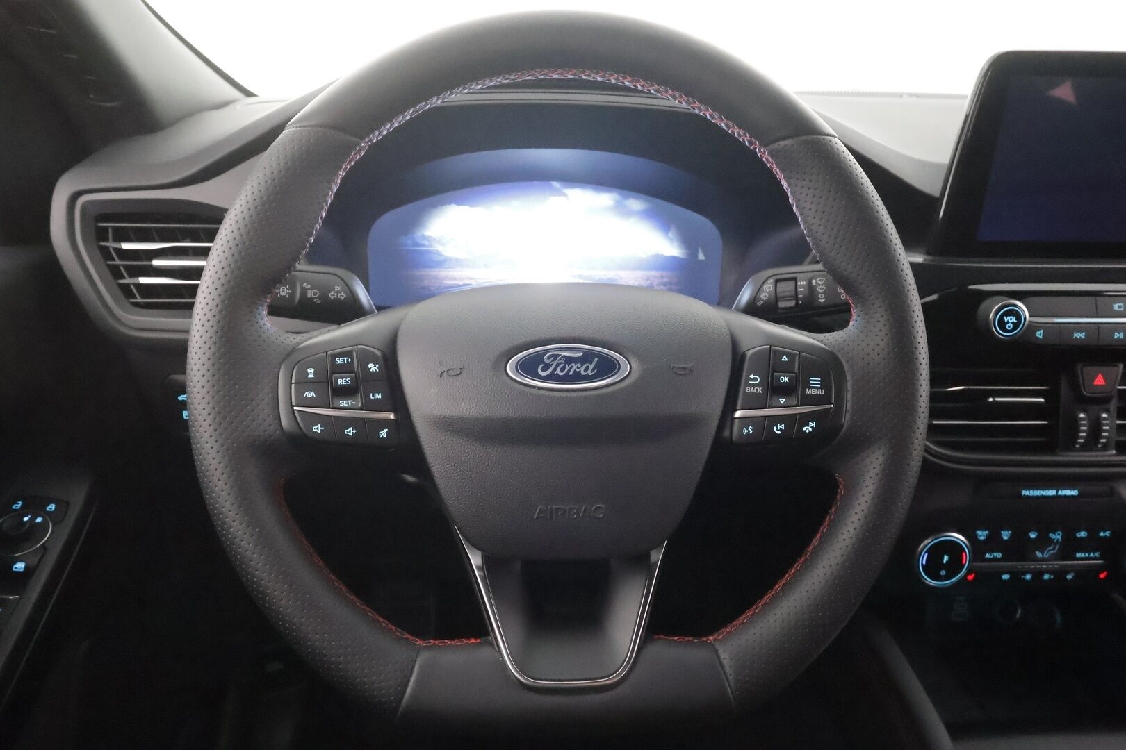 Ford Kuga 2023 2,5 Ladattava hybridi (PHEV) 225hv CVT FWD ST-Line X 5-ovinen - | B&O | HUD | ACC | LED | P.Kamera | Sähköpenkki | Navi | Kaistavahti | Keyless | Katveavustin | Dgimittaristo | 1-om suomi-auto | 2x Latauskaapelit | Kahdet renkaat |