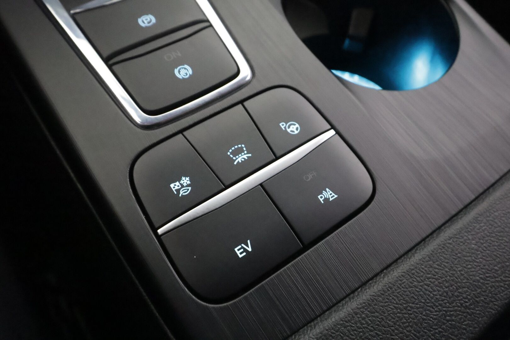 Ford Kuga 2023 2,5 Ladattava hybridi (PHEV) 225hv CVT FWD ST-Line X 5-ovinen - | B&O | HUD | ACC | LED | P.Kamera | Sähköpenkki | Navi | Kaistavahti | Keyless | Katveavustin | Dgimittaristo | 1-om suomi-auto | 2x Latauskaapelit | Kahdet renkaat |