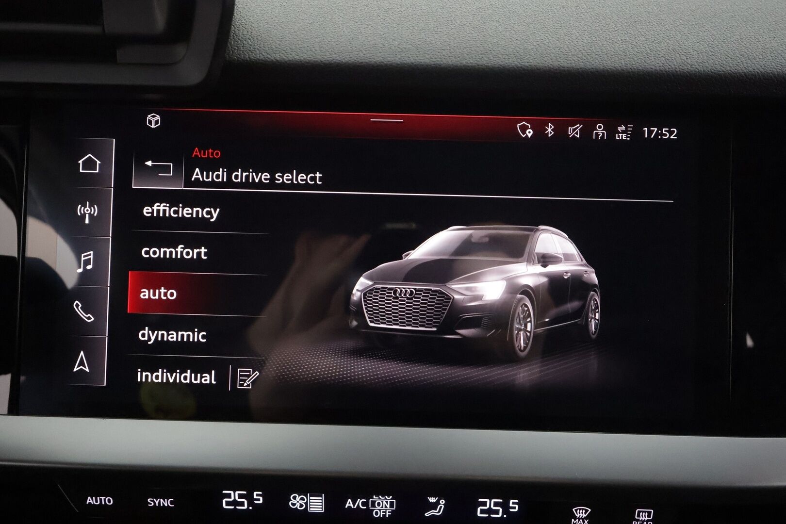 Audi A3 2023 Sportback Progress 40 TFSI e 150kW S tronic * ACC / P.tutkat / Sporttipenkit / KeylessGo / Digimittaristo * - 1.Om Suomi-auto / Kahdet renkaat aluvanteilla / Merkkihuollettu