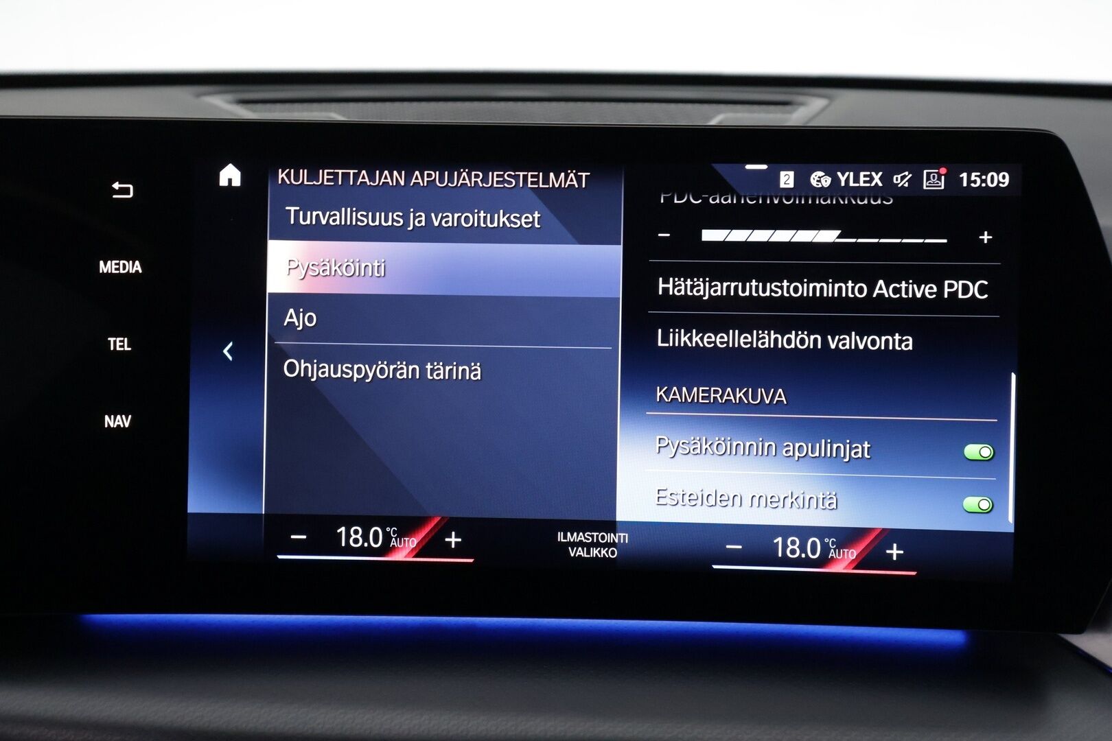 BMW X1 2023 U11 30e xDrive Charged Edition M Sport - | ACC | Lisälämmitin | Widescreen | Sporttinahat | P.Kamera | Ratinlämmitys | Adaptiivinen alusta | Apple&Android | Suomi-auto | Kahdet Renkaat |