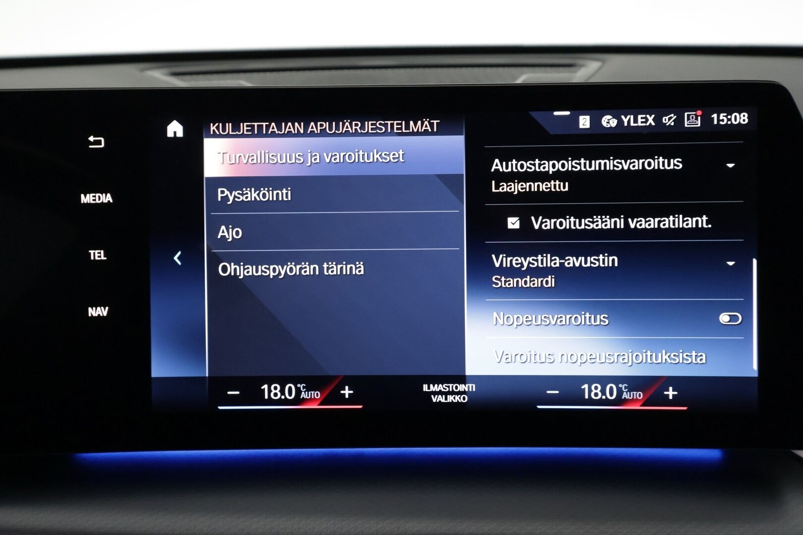 BMW X1 2023 U11 30e xDrive Charged Edition M Sport - | ACC | Lisälämmitin | Widescreen | Sporttinahat | P.Kamera | Ratinlämmitys | Adaptiivinen alusta | Apple&Android | Suomi-auto | Kahdet Renkaat |