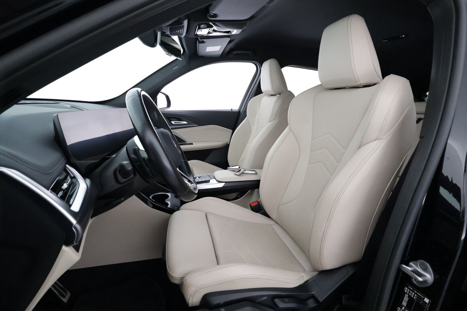 BMW X1 2023 U11 30e xDrive Charged Edition M Sport - | ACC | Lisälämmitin | Widescreen | Sporttinahat | P.Kamera | Ratinlämmitys | Adaptiivinen alusta | Apple&Android | Suomi-auto | Kahdet Renkaat |