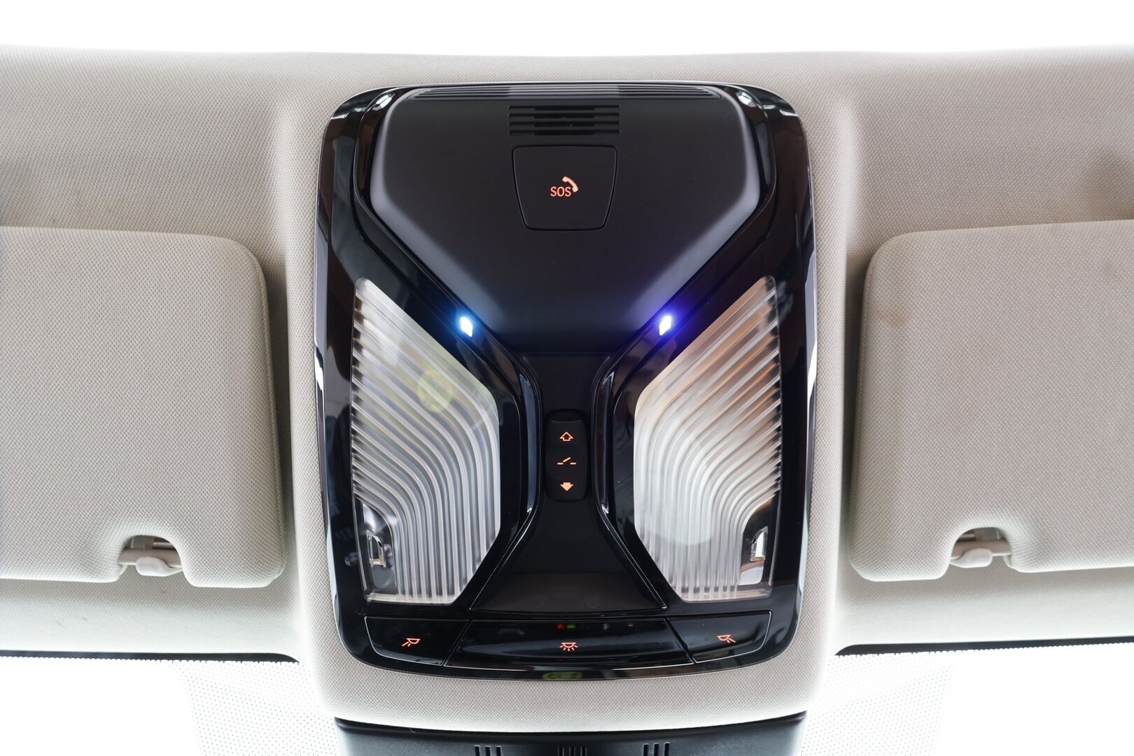 BMW 530 2023 G30 Sedan 530e xDrive A Charged Edition * Vakkari / Comfort access / Kattoluukku / Osasähköt / P.kamera / Sporttinahat * - 1.Om Suomi-auto / Merkkihuolto / Kahdet Renkaat - HULLUT AVAJAISHULINAT KORKOTARJOUS 3,29 %