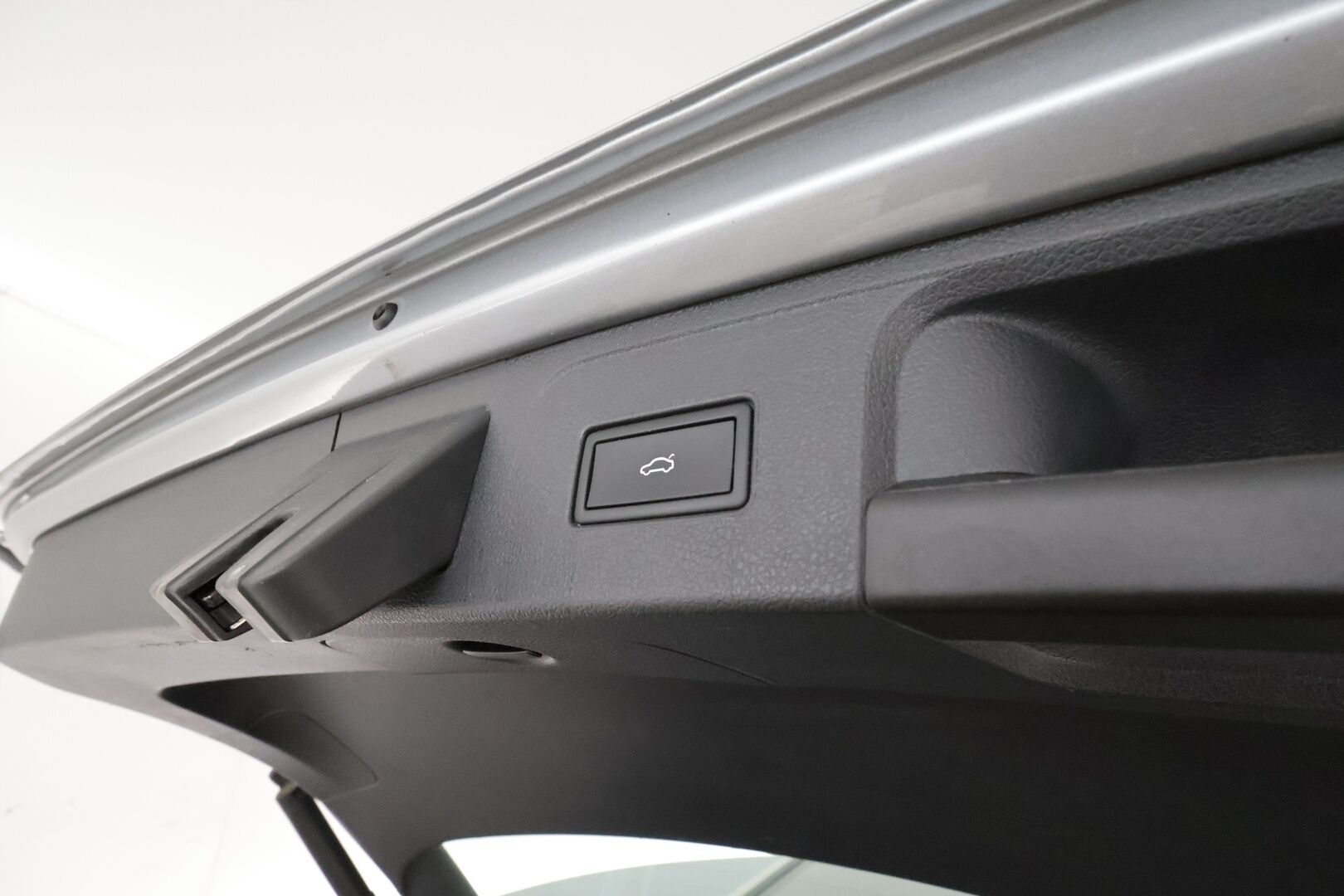 Volkswagen Passat 2021 Variant GTE Plug-In Hybrid 160 kW DSG **Webasto / Koukku / Adapt.Vakkari / Matrix-LED / P.Kamera / Navi / KeylessGO** - 2x Latauskaapelit / Kahdet Renkaat / Merkkihuollettu!