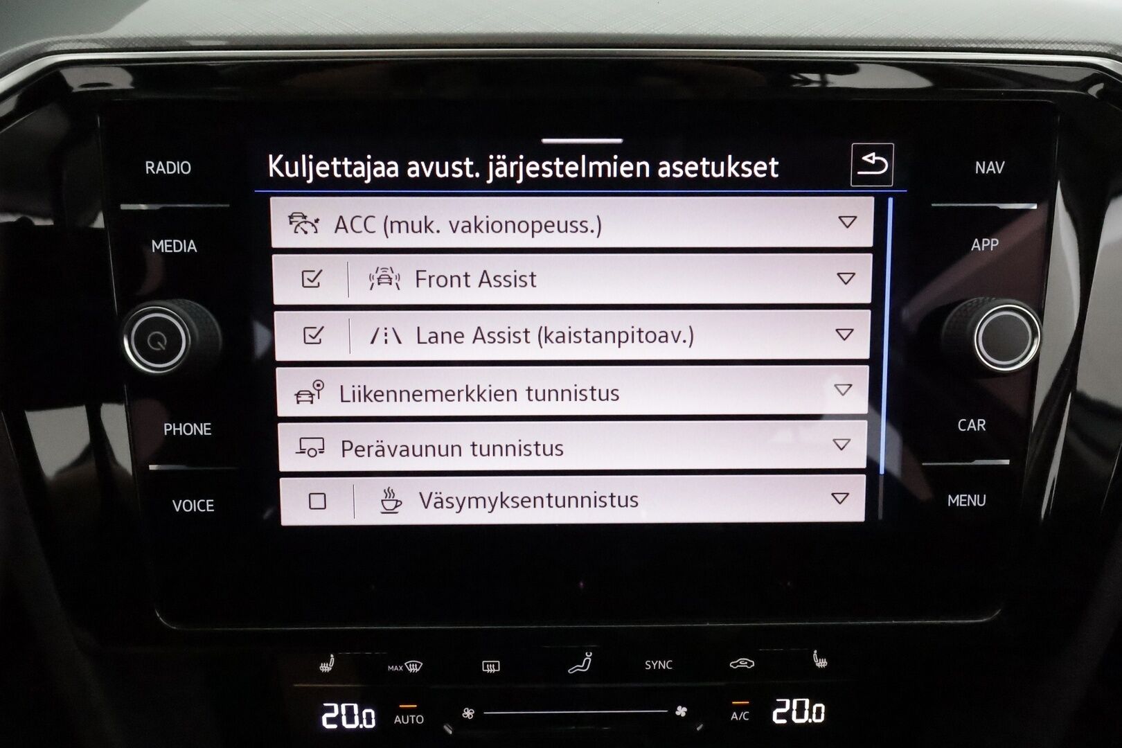 Volkswagen Passat 2021 Variant GTE Plug-In Hybrid 160 kW DSG **Webasto / Koukku / Adapt.Vakkari / Matrix-LED / P.Kamera / Navi / KeylessGO** - 2x Latauskaapelit / Kahdet Renkaat / Merkkihuollettu!