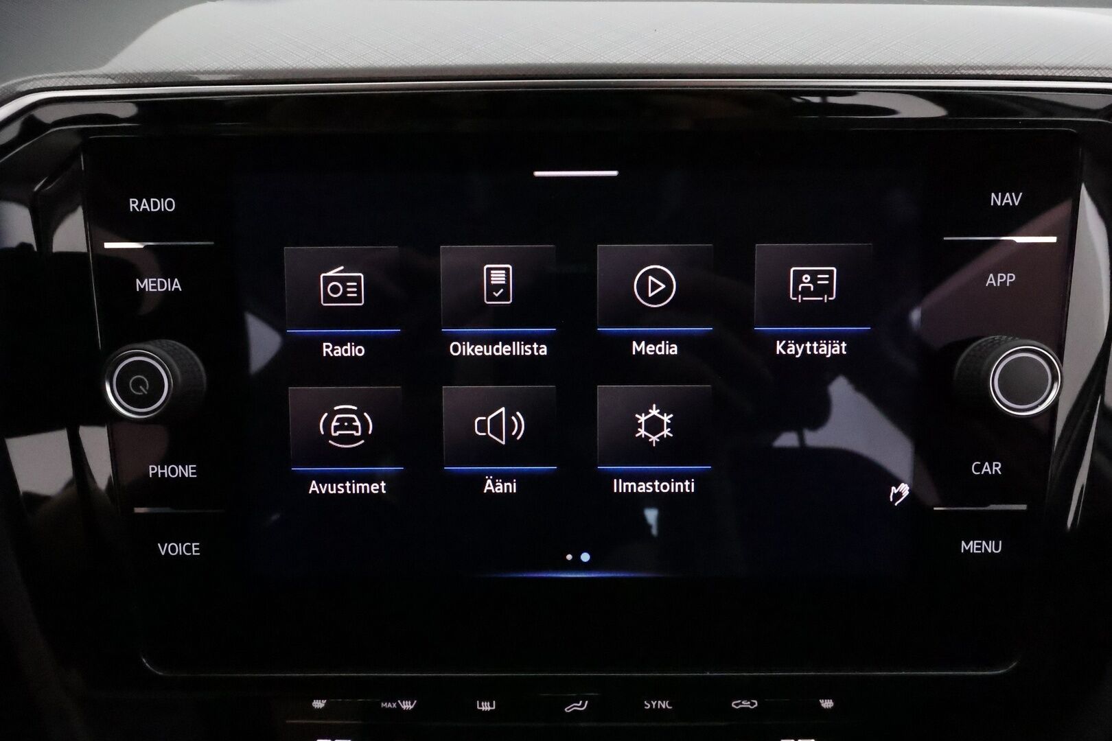 Volkswagen Passat 2021 Variant GTE Plug-In Hybrid 160 kW DSG **Webasto / Koukku / Adapt.Vakkari / Matrix-LED / P.Kamera / Navi / KeylessGO** - 2x Latauskaapelit / Kahdet Renkaat / Merkkihuollettu!
