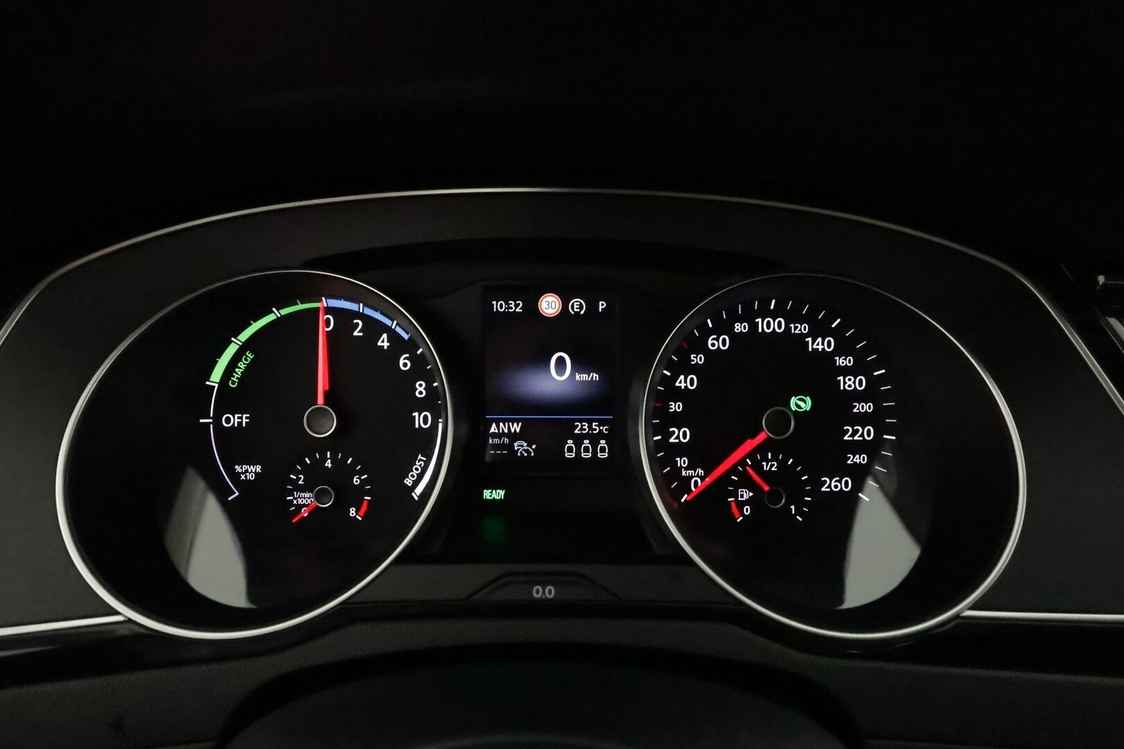 Volkswagen Passat 2021 Variant GTE Plug-In Hybrid 160 kW DSG **Webasto / Koukku / Adapt.Vakkari / Matrix-LED / P.Kamera / Navi / KeylessGO** - 2x Latauskaapelit / Kahdet Renkaat / Merkkihuollettu!