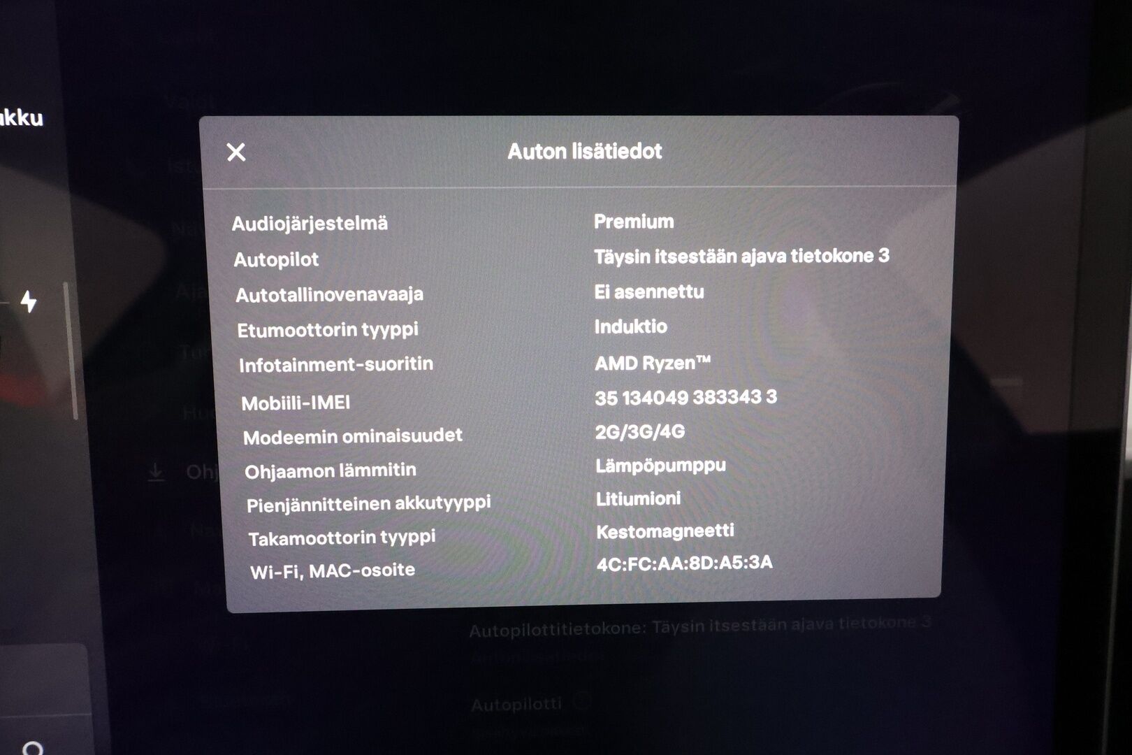 Tesla Model Y 2023 Performance **Lasikatto / Lämpöpumppu / Adapt.Vakkari / Matrix-LED / P.Kamera / Muistipenkki / Navi / KeylessGO** - Suomi-auto / 2x Latauskaapelit