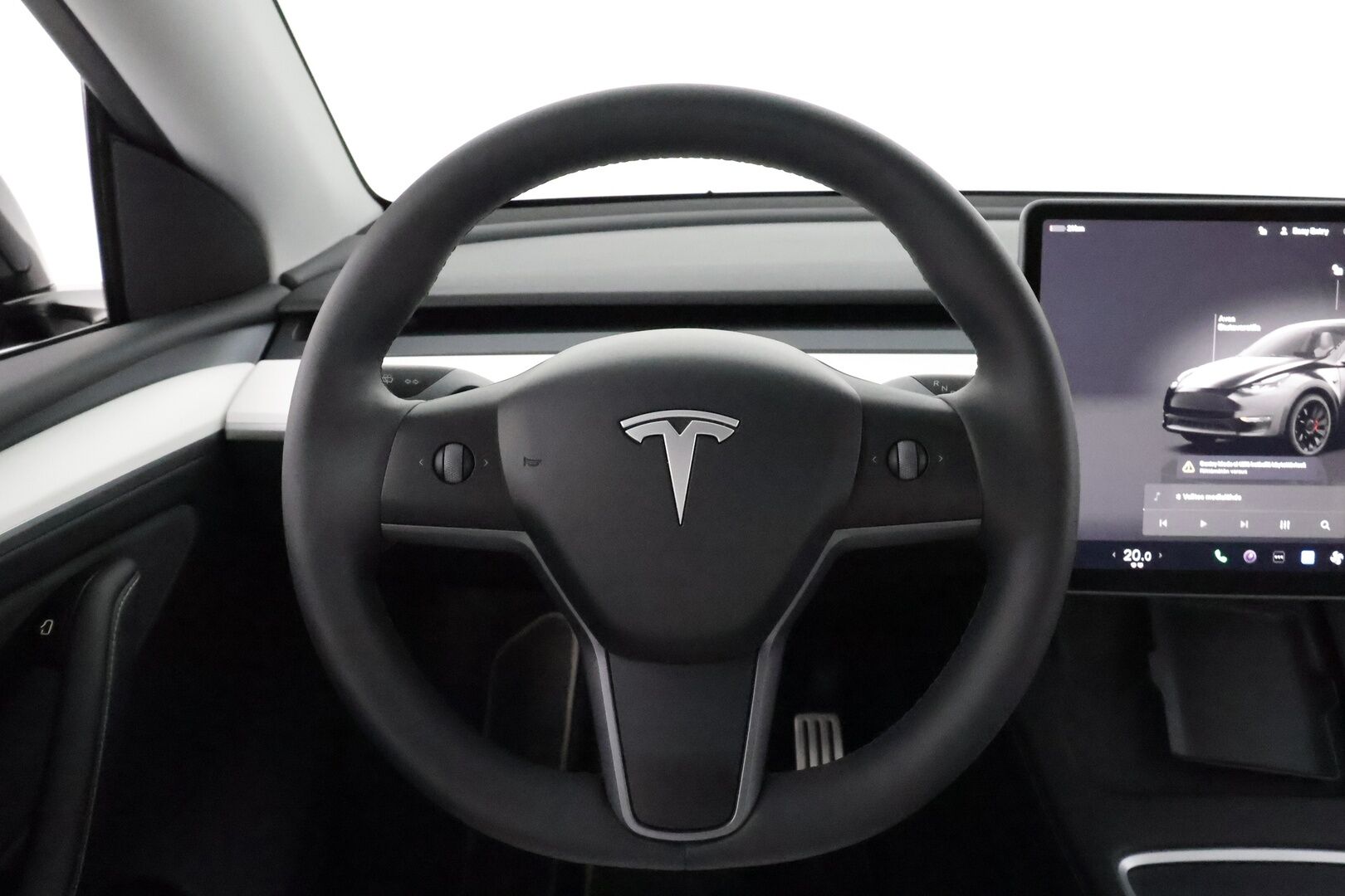Tesla Model Y 2023 Performance **Lasikatto / Lämpöpumppu / Adapt.Vakkari / Matrix-LED / P.Kamera / Muistipenkki / Navi / KeylessGO** - Suomi-auto / 2x Latauskaapelit