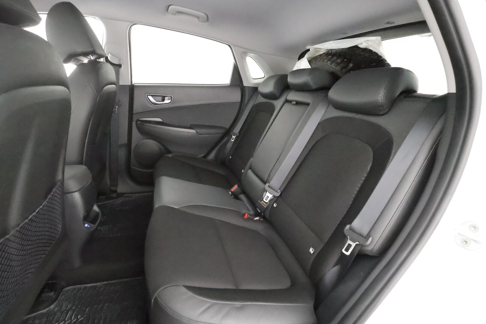 Hyundai KONA 2023 electric 64 kWh 204 hv Style MY21 - | ACC | ILP | HUD | Krell | Sähköpenkit | P.kamera | Digimittaristo | Lämm. ratti | LED | HDA | BSM | 1-om suomiauto | ALV | 