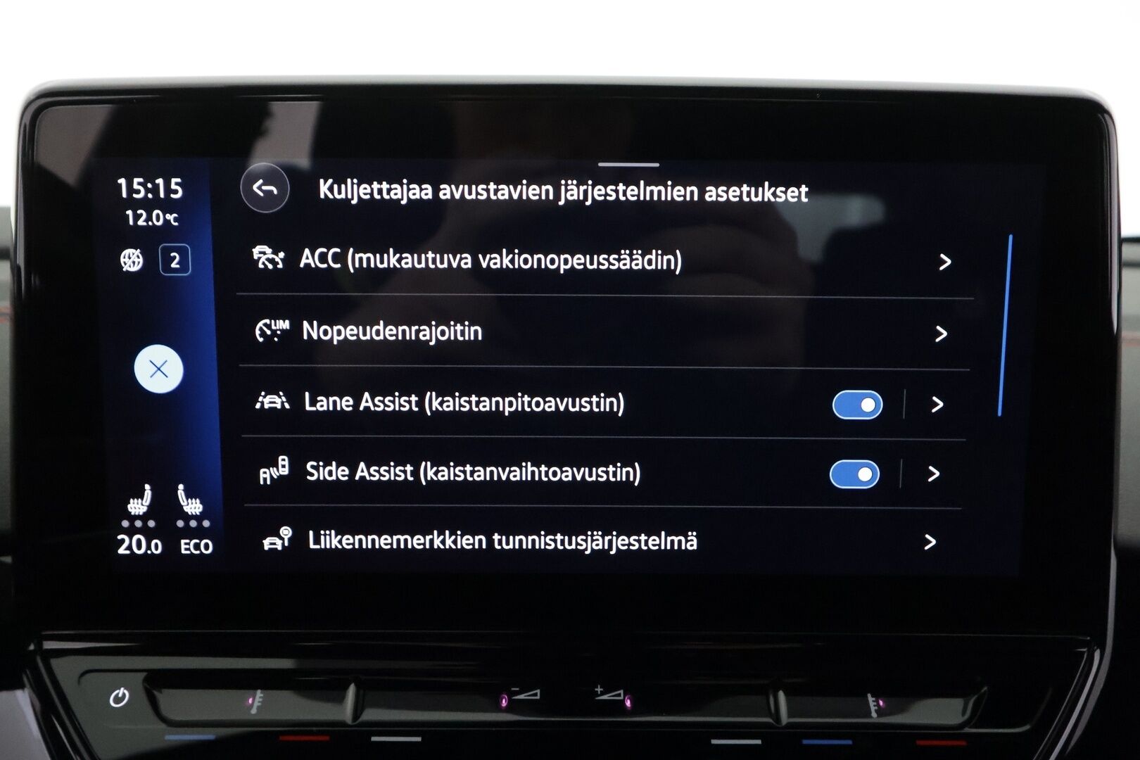Volkswagen ID.4 2023 GTX Dual Motor AWD,  akku 77 kWh - | ACC | ILP | Koukku | IQ-Light | P-Kamera | Puolinahat | Ratinlämmitys | Digimittaristo | 360-Kamera | Suomi-auto | Kahdet Renkaat | Merkkihuollettu |