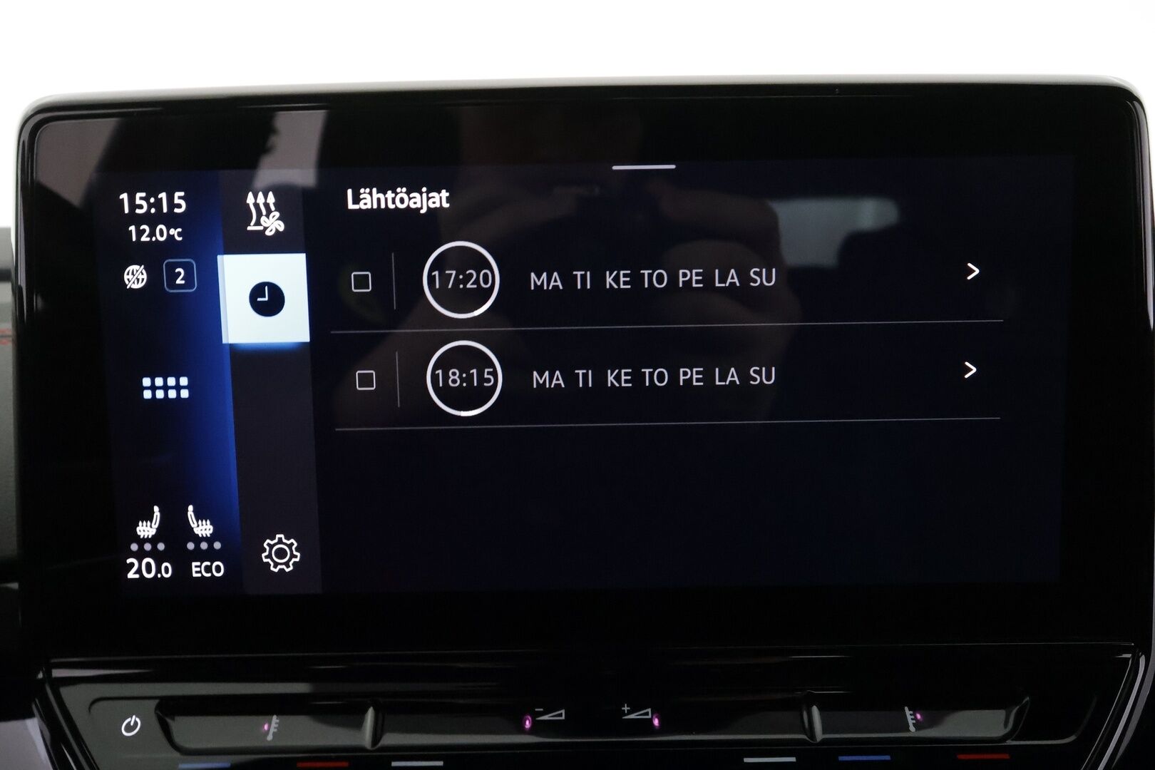 Volkswagen ID.4 2023 GTX Dual Motor AWD,  akku 77 kWh - | ACC | ILP | Koukku | IQ-Light | P-Kamera | Puolinahat | Ratinlämmitys | Digimittaristo | 360-Kamera | Suomi-auto | Kahdet Renkaat | Merkkihuollettu |