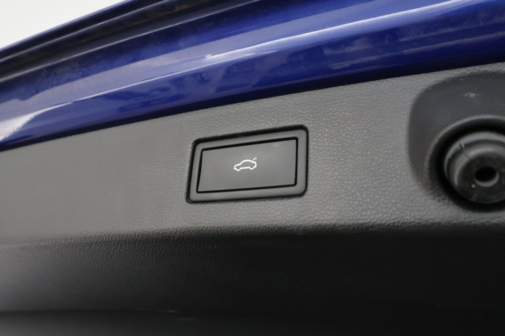 Volkswagen Arteon 2023 Shooting Brake R-Line Business eHybrid 160 kW DSG * ACC / HUD / P.kamera / Webasto / Koukku / Adapt.LED / Navi * - 1.Om Suomi-auto / Akku kuntotarkastettu SoH 97,3% / Kahdet renkaat aluvanteilla / Merkkihuollettu