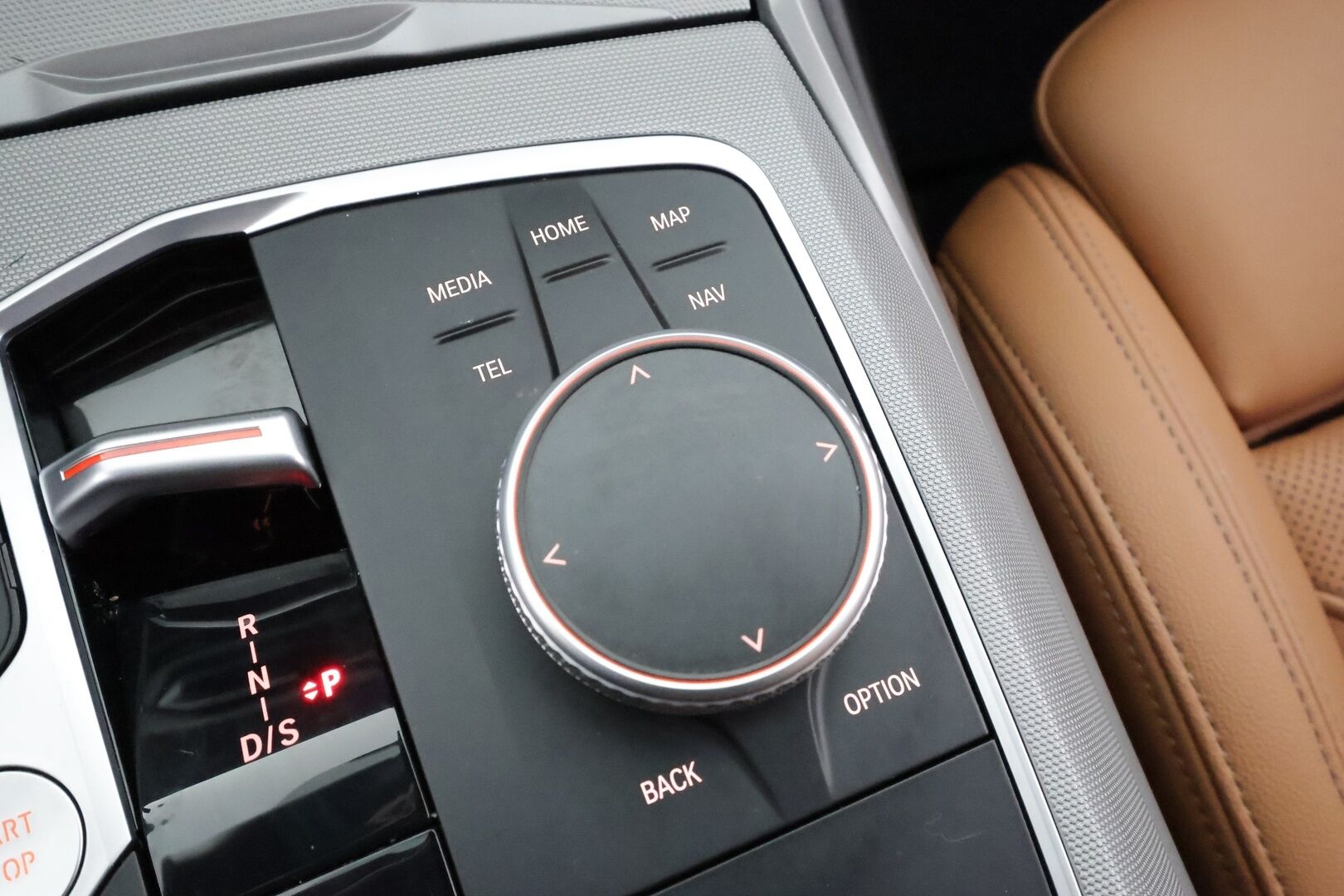 BMW 330 2023 G21 Touring 330e xDrive A Charged Edition * Nahkasisusta / Widescreen / Koukku / P.kamera / Sporttipenkit / LED * - 2X Renkaat & Vanteet - HULLUT AVAJAISHULINAT KORKOTARJOUS 3,29 %