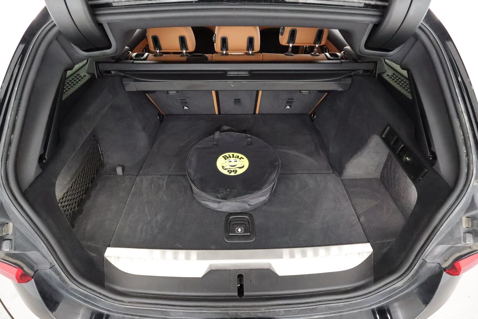 BMW 330 2023 G21 Touring 330e xDrive A Charged Edition * Vakkari / Lisälämmitin / Koukku / P.kamera / Sporttinahat / LED *