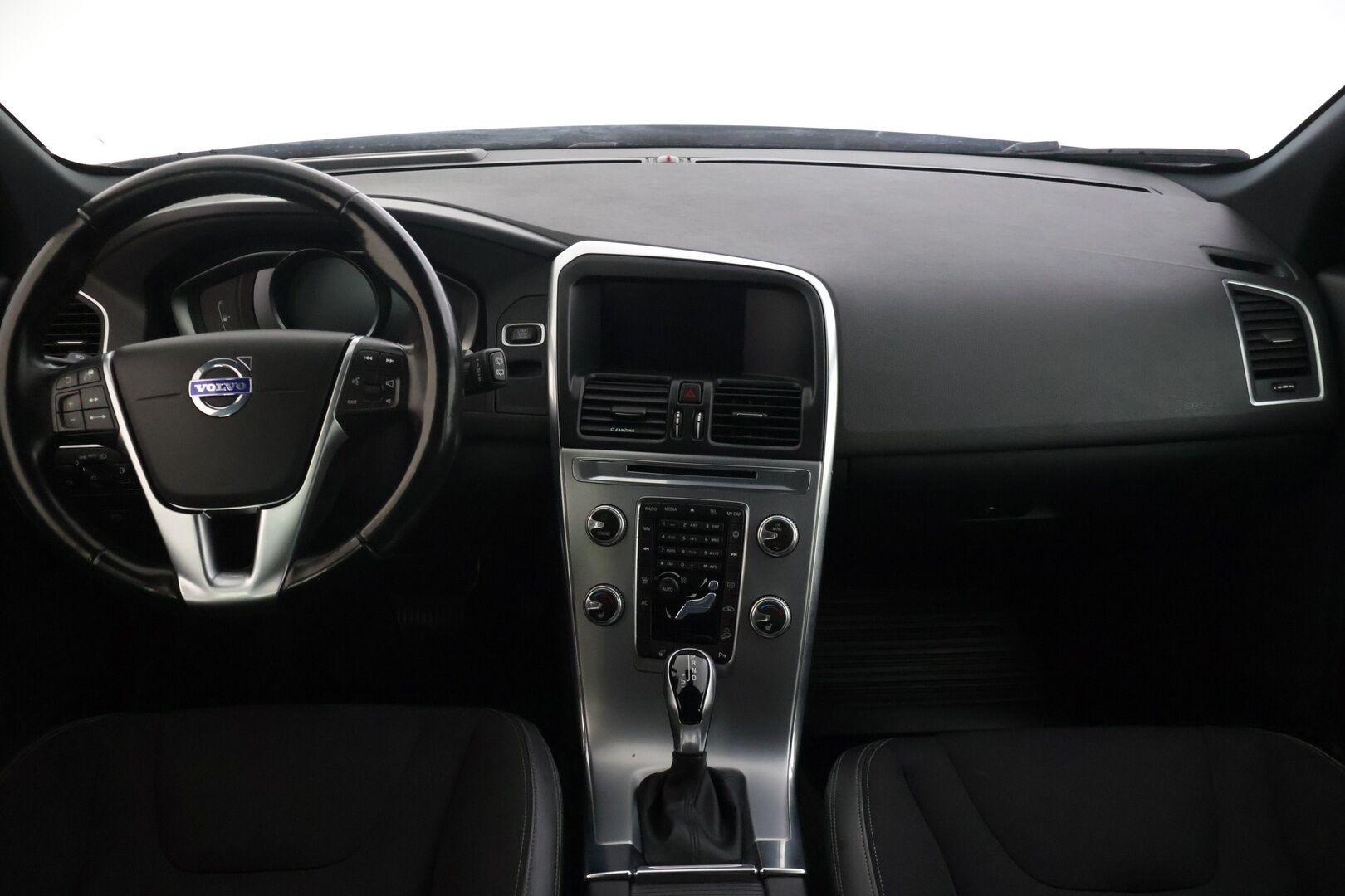 Volvo XC60 2017 D4 AWD Classic Summum aut - | ACC | Webasto | Koukku | BLIS | P. Tutka | Ratinlämmitin | Puolinahat | Xenon | 2x Renkaat ja Vanteet | Ratinlämmitin | Jakohihna vaihdettu 152tkm 2/24 |