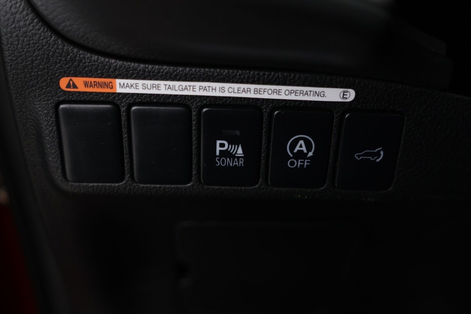 Mitsubishi Outlander 2016 2,0 MIVEC Instyle NAVI CVT 4WD 7P Business - | Vakkari | 7-paikkainen | Rehti bensa | Nahkasisusta | Navi | Bluetooth | Koukku