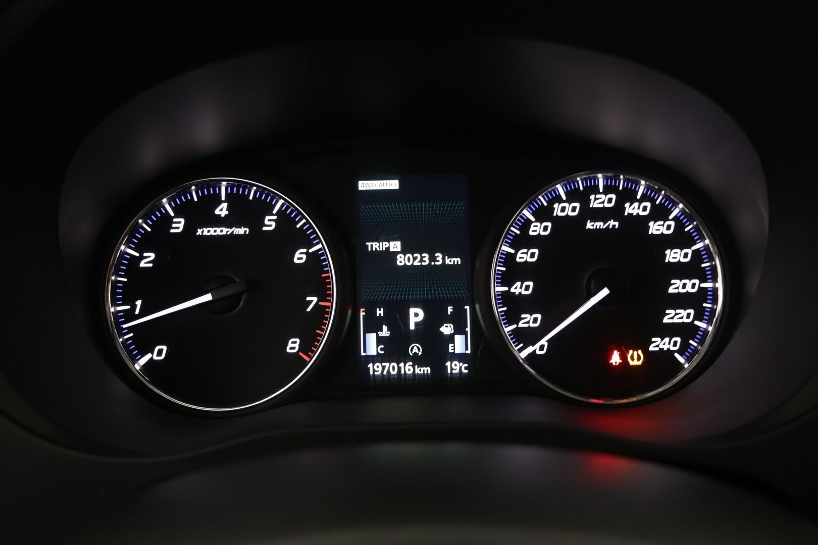 Mitsubishi Outlander 2016 2,0 MIVEC Instyle NAVI CVT 4WD 7P Business - | Vakkari | 7-paikkainen | Rehti bensa | Nahkasisusta | Navi | Bluetooth | Koukku