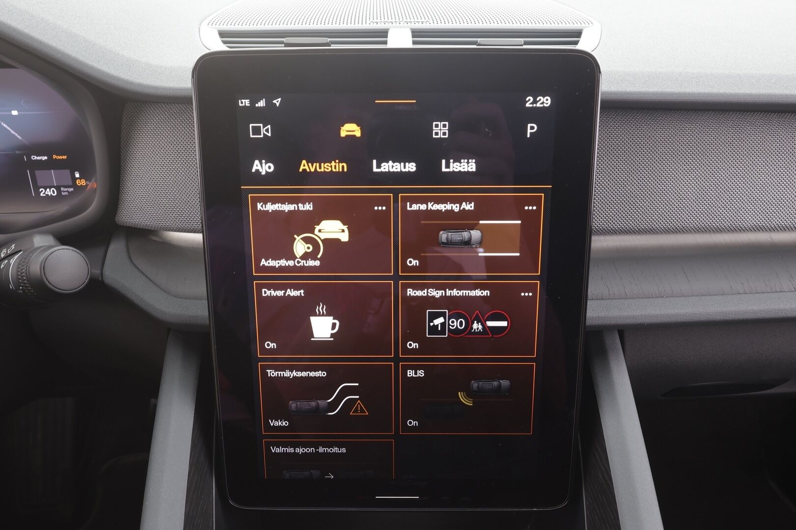 Polestar 2 2023 Long Range Single Motor, 170kW, 78kWh - | ACC | ILP | 360° | Harman/Kardon | Lasikatto | Muistipenkki | Sporttipenkit | BLIS | Pilot Assist | 2x polestar alut | 1-om suomiauto | 