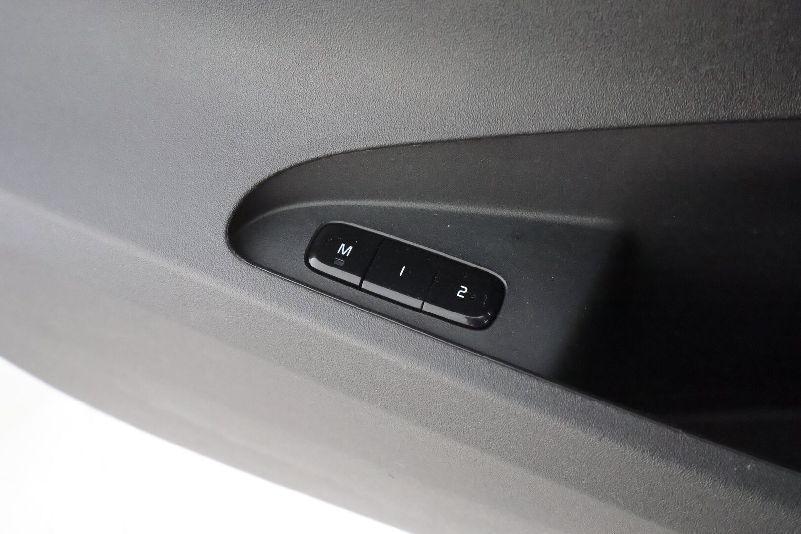 Polestar 2 2023 Long Range Single Motor, 170kW, 78kWh - | ACC | ILP | 360° | Harman/Kardon | Lasikatto | Muistipenkki | Sporttipenkit | BLIS | Pilot Assist | 2x polestar alut | 1-om suomiauto | 