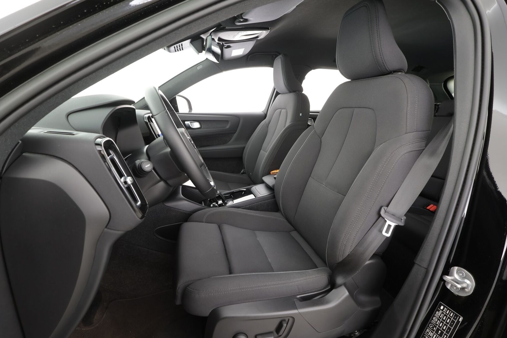 Volvo XC40 2023 Recharge Single Plus aut - | ACC | ILP | Koukku | BLIS | Muistipenkki | P.Kamera | Navi / LED | Keyless | Ratinlämmitin | 1.Om Suomi-auto | Kahdet renkaat aluvanteilla | Merkkihuollettu |
