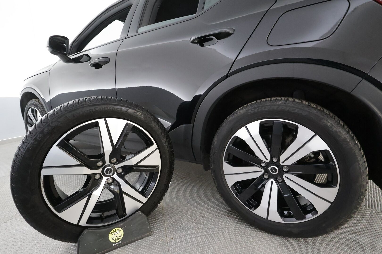 Volvo XC40 2023 Recharge Single Plus aut - | ACC | ILP | Koukku | BLIS | Muistipenkki | P.Kamera | Navi / LED | Keyless | Ratinlämmitin | 1.Om Suomi-auto | Kahdet renkaat aluvanteilla | Merkkihuollettu |