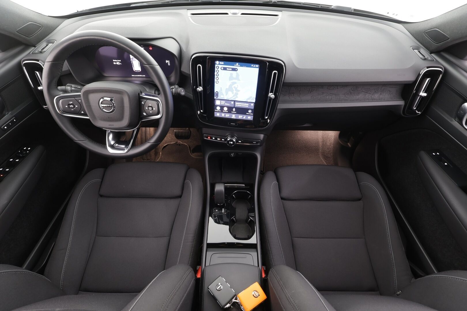Volvo XC40 2023 Recharge Single Plus aut - | ACC | ILP | Koukku | BLIS | Muistipenkki | P.Kamera | Navi / LED | Keyless | Ratinlämmitin | 1.Om Suomi-auto | Kahdet renkaat aluvanteilla | Merkkihuollettu |