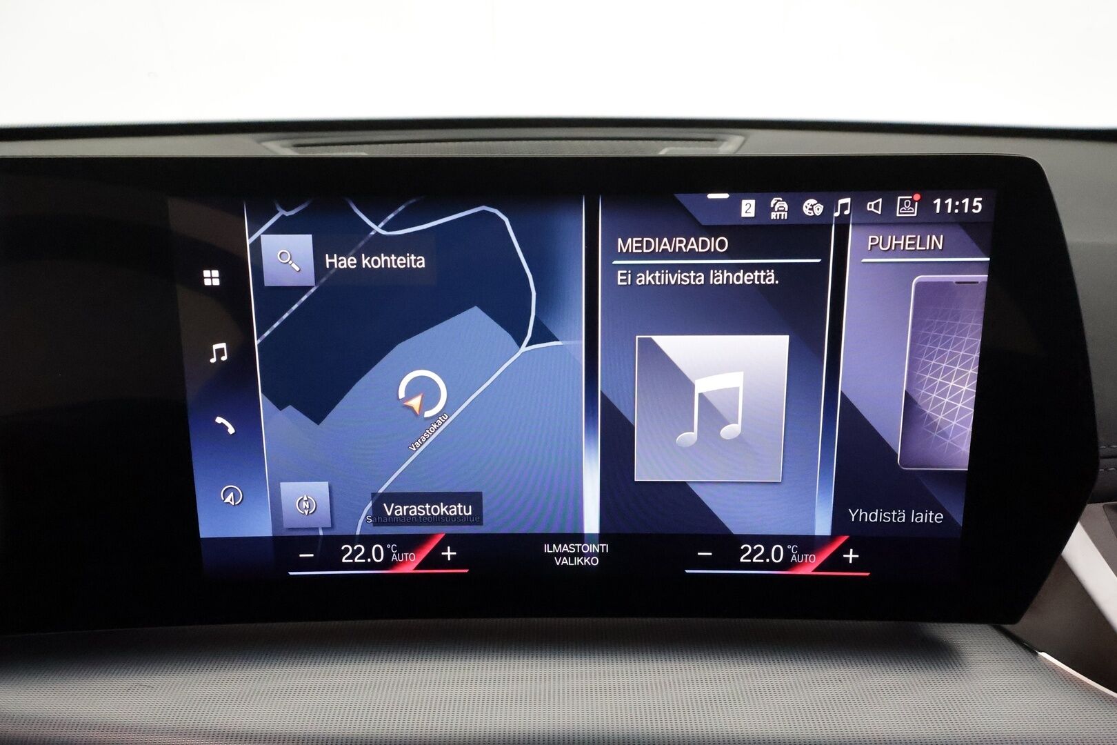 BMW X1 2023 U11 30e xDrive Charged Edition M Sport **Koukku / P.kamera / LED-valot / Harman/Kardon / Hierova Sportpenkki Muistilla** - 3,99 % KORKOTARJOUS TÄHÄN AUTOON - 1-om Suomi-auto / 2x Latauskaapelit / Kahdet Renkaat