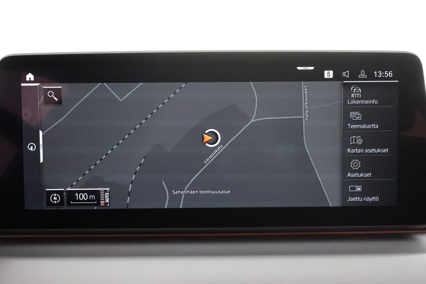 BMW 520 2023 G31 Touring 520d A xDrive MHEV * Webasto / Koukku / ACC / Adapt.LED / P.kamera / Sportnahat * - 1-om Suomi-auto / Kahdet renkaat aluvanteilla / Merkkihuollot