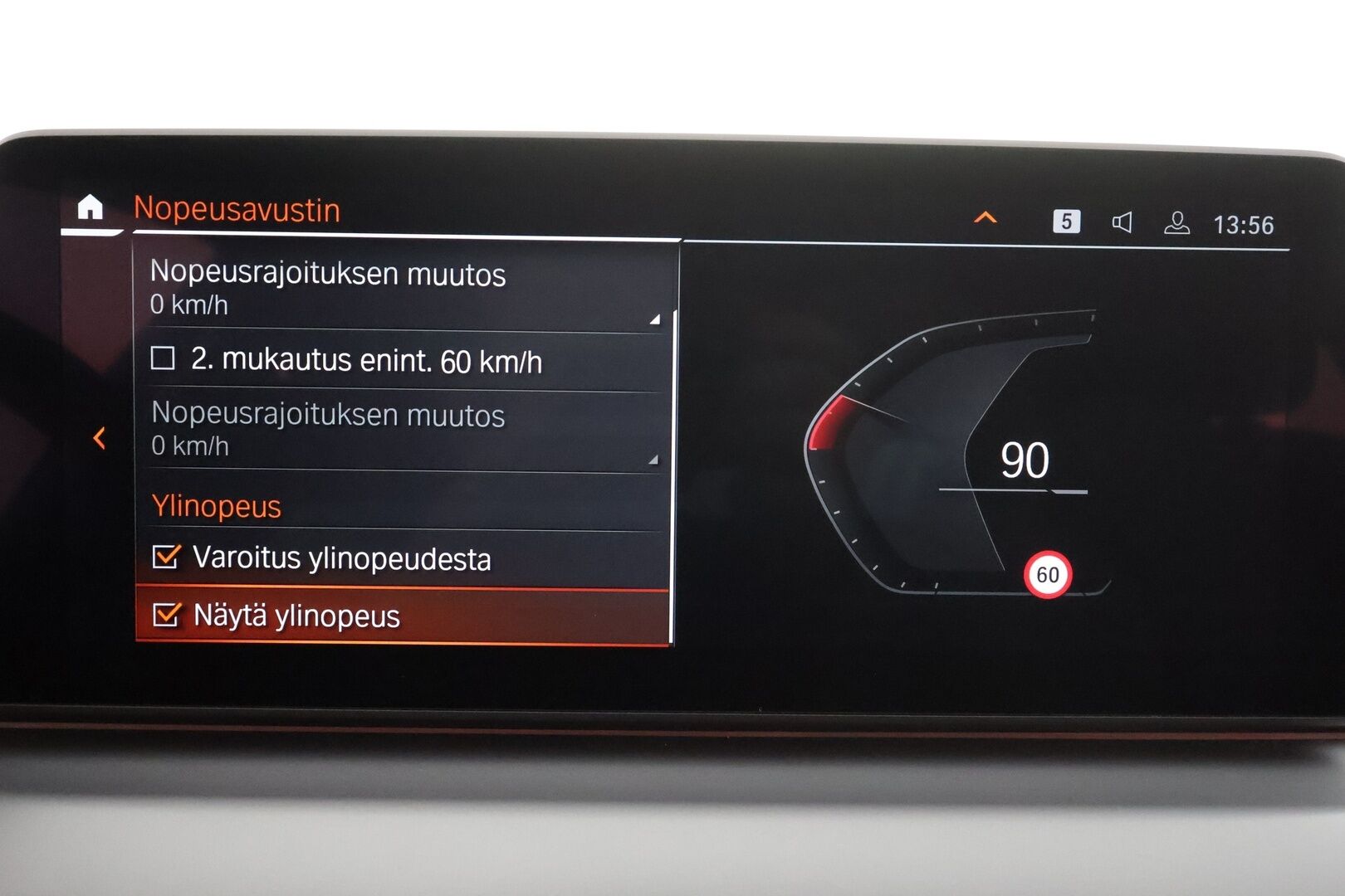 BMW 520 2023 G31 Touring 520d A xDrive MHEV * Webasto / Koukku / ACC / Adapt.LED / P.kamera / Sportnahat * - 1-om Suomi-auto / Kahdet renkaat aluvanteilla / Merkkihuollot