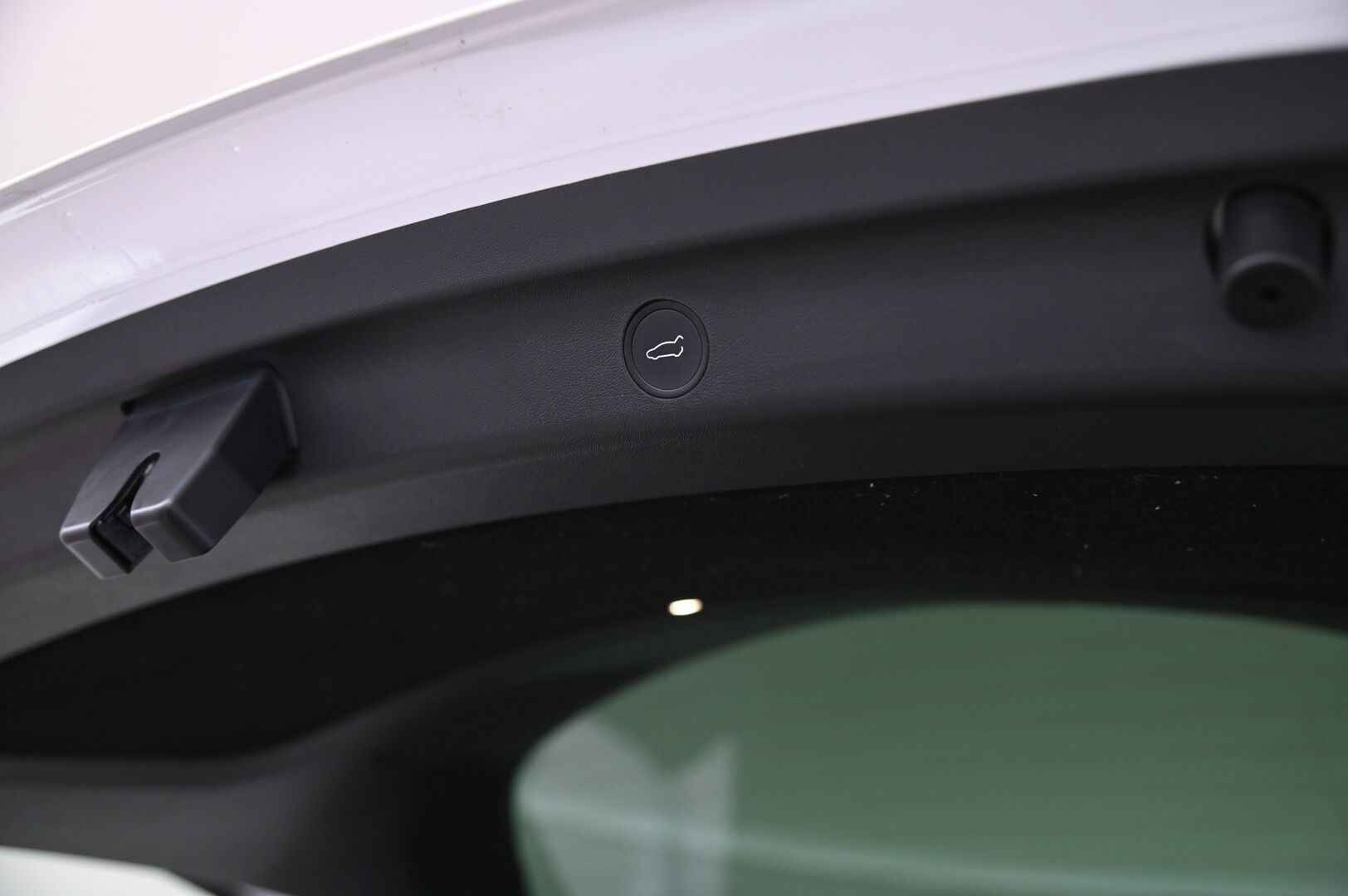 Tesla Model Y 2022 Dual Motor Long Range - Long Range - | ILP | Matrix-Led | Lasikatto | ACC | Premium audio | Sähkönahat