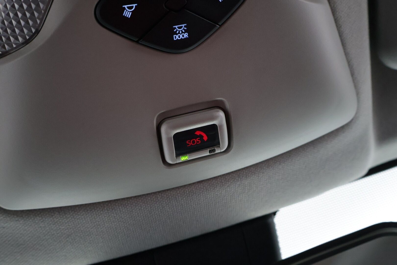 Toyota C-HR 2022 1,8 Hybrid Active * ACC / P.Kamera / LED / Kaistavahti * - Merkkihuollettu / 2x Renkaat & Vanteet / Seuraava katsastus 12/2027