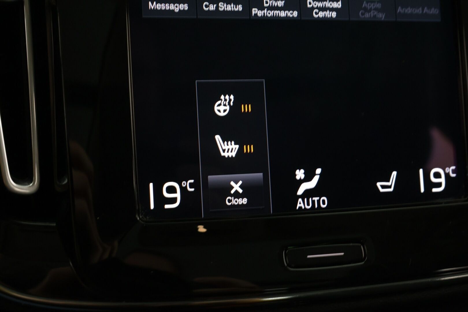 Volvo XC40 2022 T4 TwE Business Inscription aut *Panoramakatto/ Pienet kilsat / Vakkari - Huippusiisti / Hyvin pidetty / Kattavasti varusteltu!