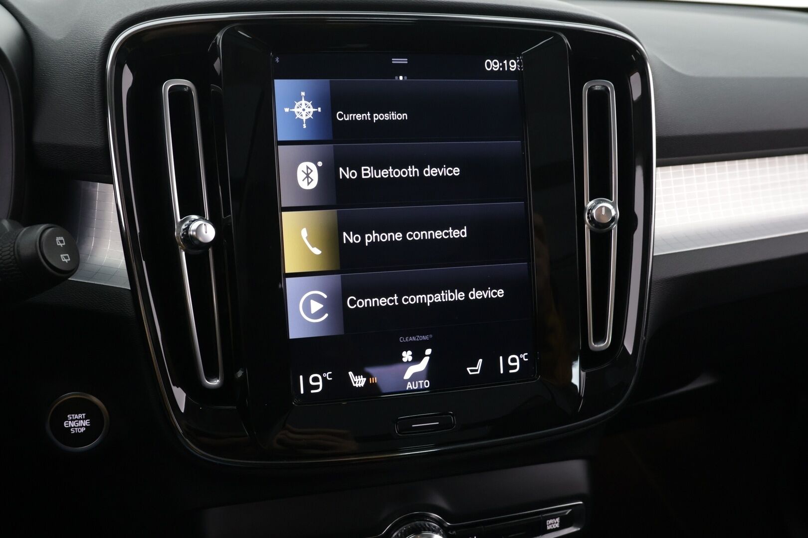 Volvo XC40 2022 T4 TwE Business Inscription aut *Panoramakatto/ Pienet kilsat / Vakkari - Huippusiisti / Hyvin pidetty / Kattavasti varusteltu!